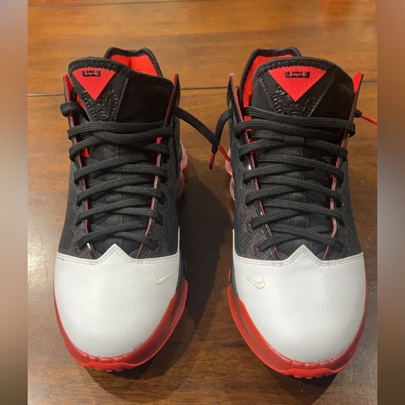 Nike Lebron 19 Black/University Red/White - Worn one time.  Great condition. - Picture 10 of 10